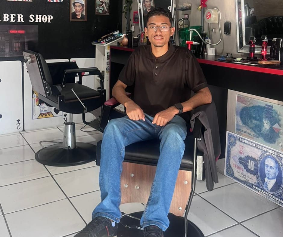 Vinícius (Substituto Temporário)